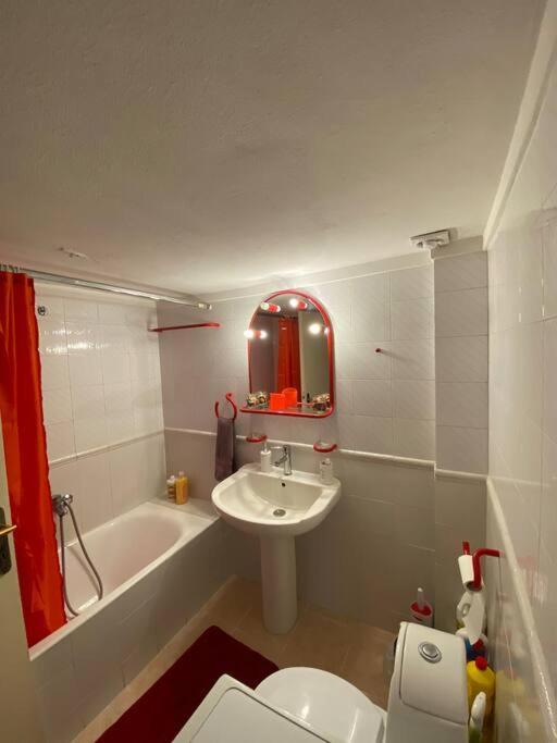 Family House Apartment ซานธี ภายนอก รูปภาพ